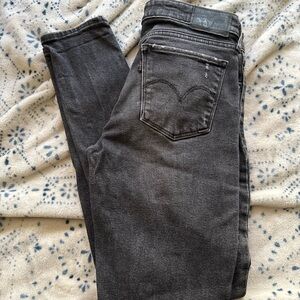 Levi's Women's Dark Gray Skinny Jeans